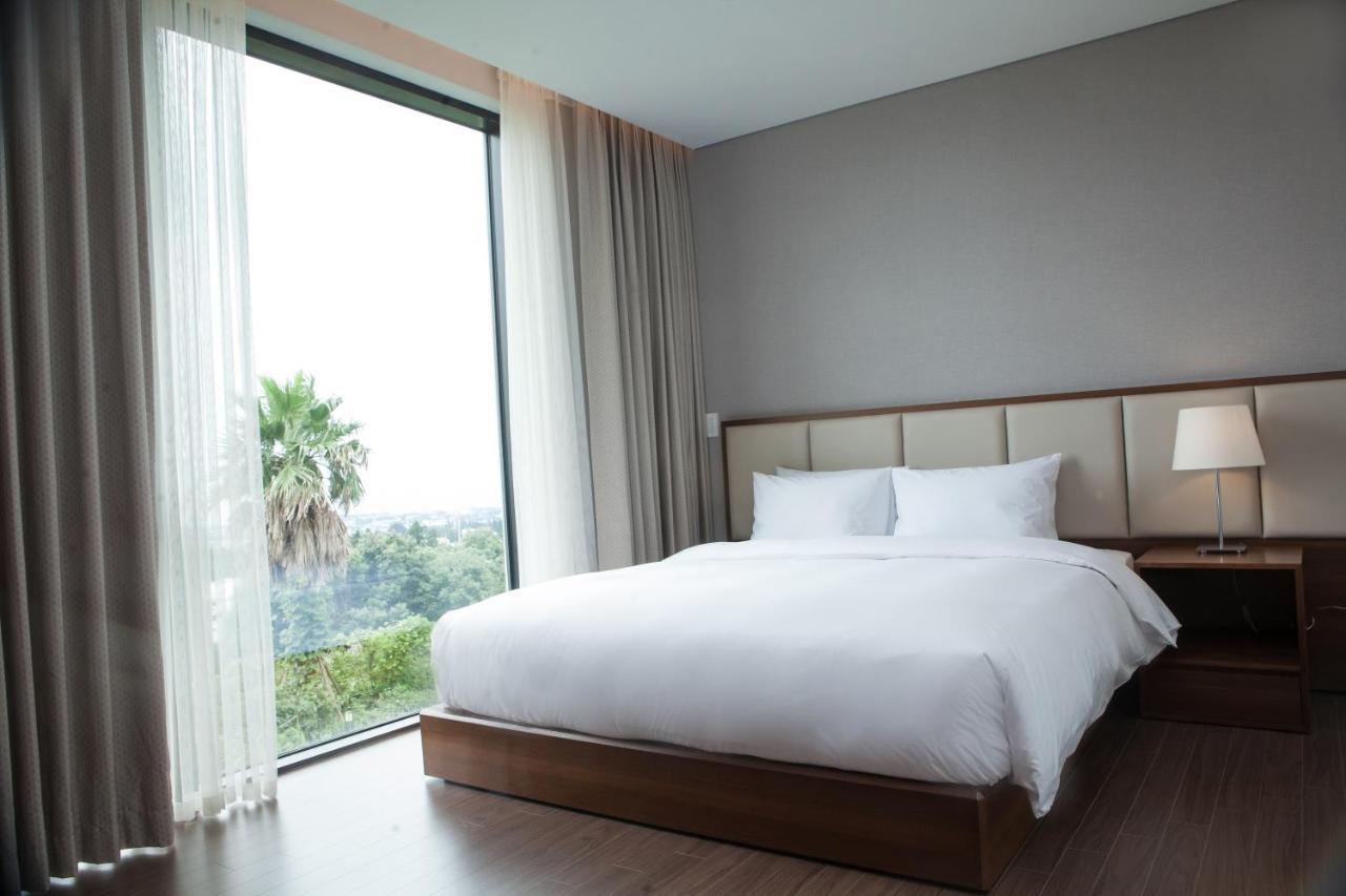 Velum Resort Seogwipo Eksteriør billede