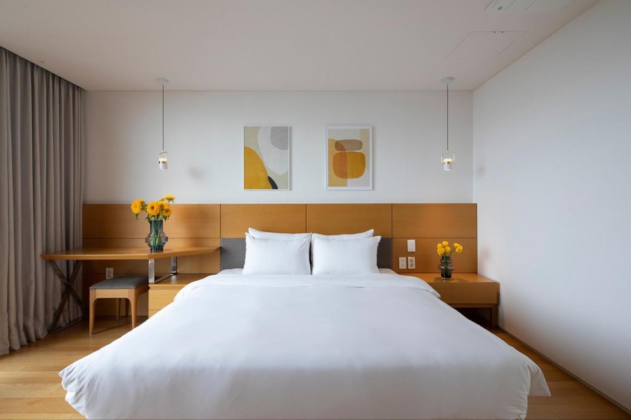Velum Resort Seogwipo Eksteriør billede