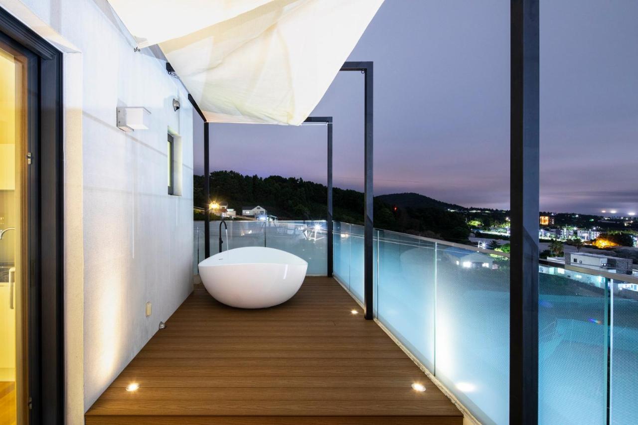 Velum Resort Seogwipo Eksteriør billede