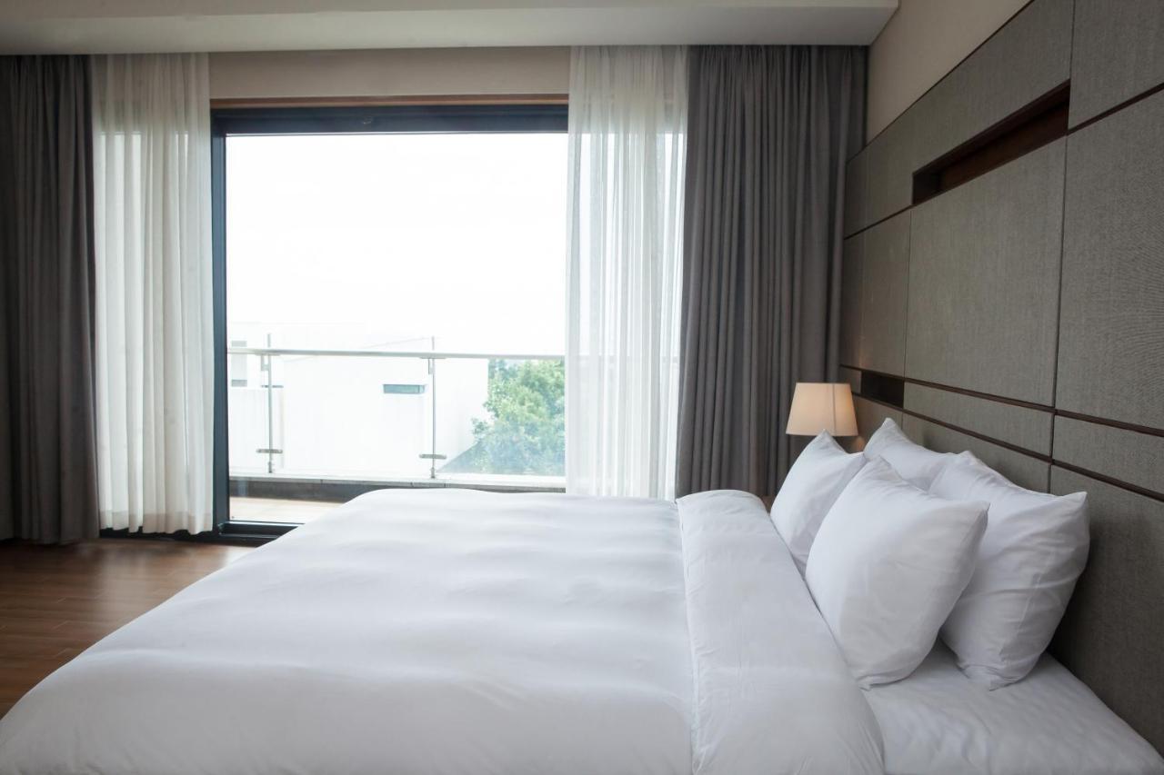 Velum Resort Seogwipo Eksteriør billede
