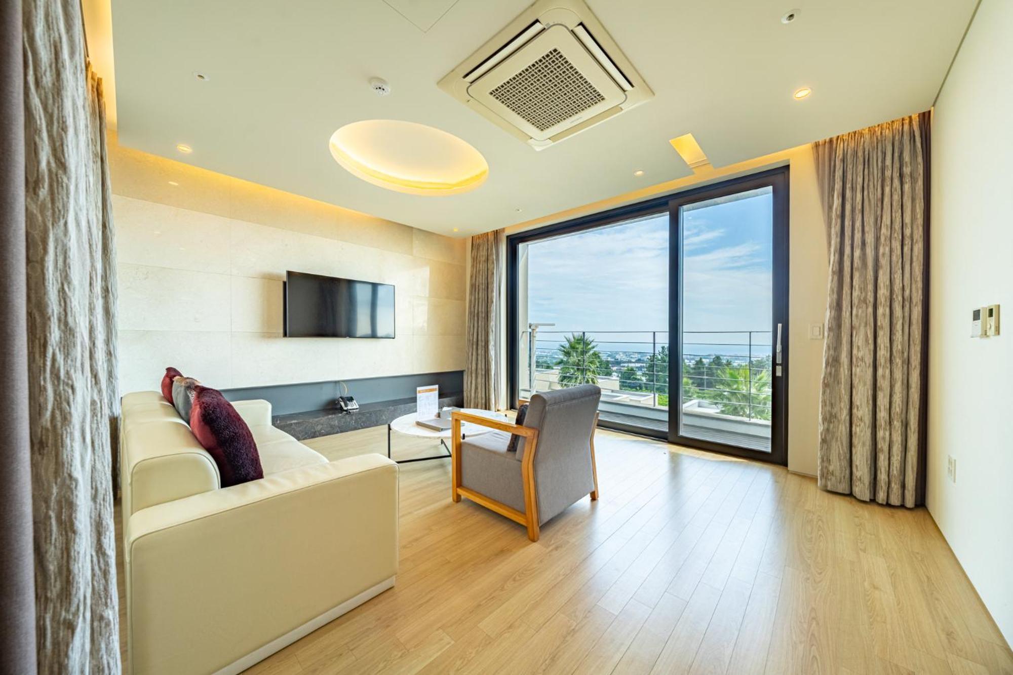 Velum Resort Seogwipo Eksteriør billede