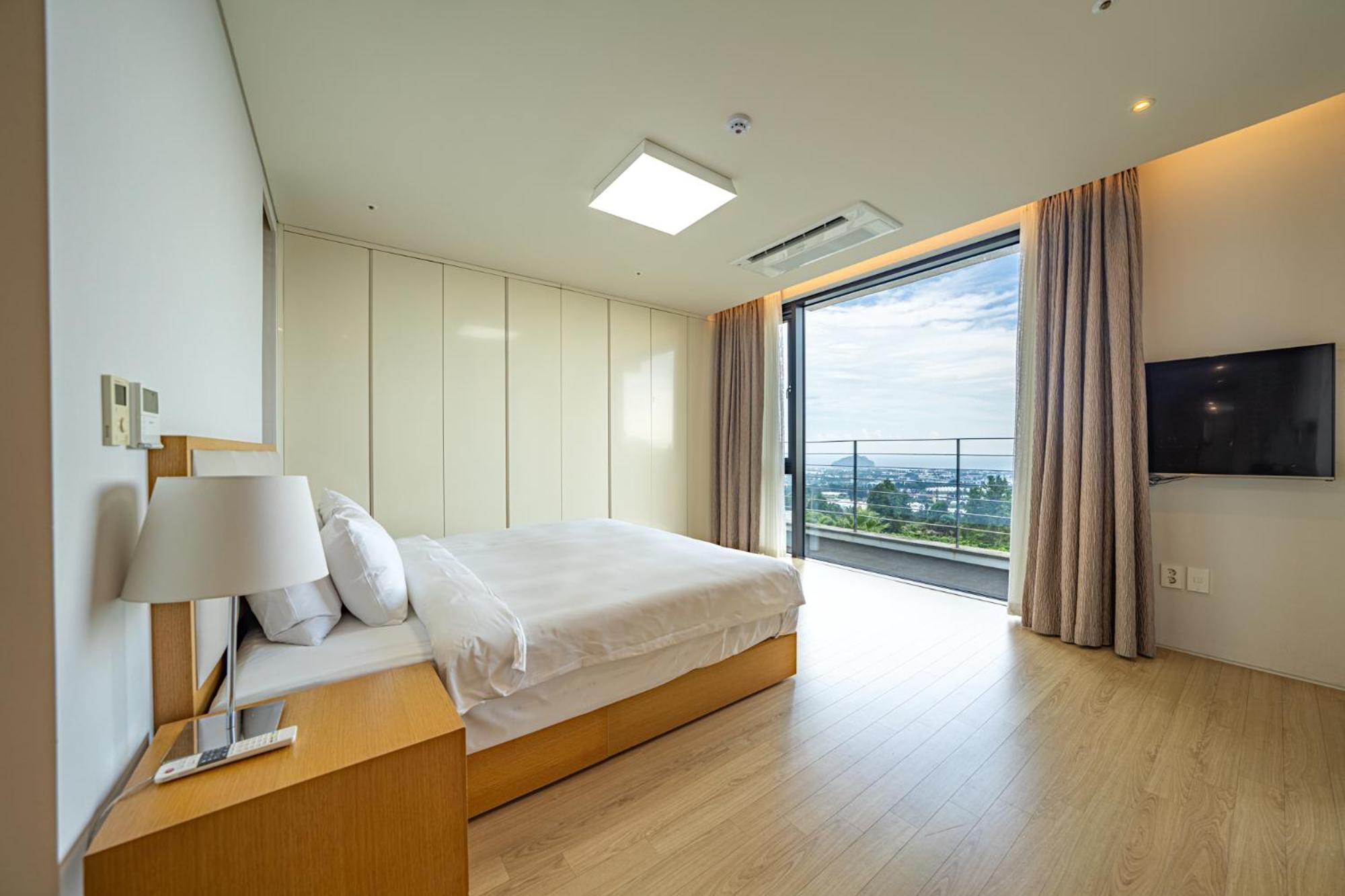 Velum Resort Seogwipo Eksteriør billede
